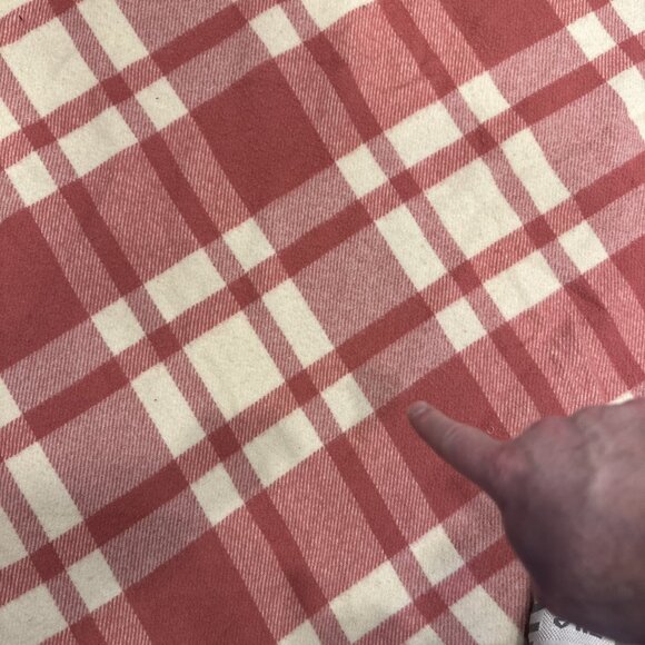 Vintage Bronte Tweeds All Wool Purple Red Pink Plaid Blanket Throw 55X65 - Picture 3 of 9